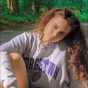 Meet your Posher, Elizabeth